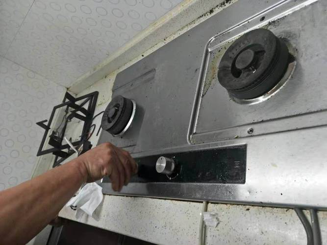 集成灶维修的费用大概是多少啊