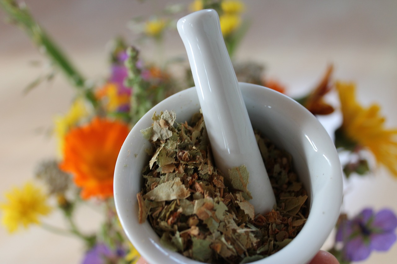 古传秘方揭秘，中药祛斑，自然美丽不伤肤