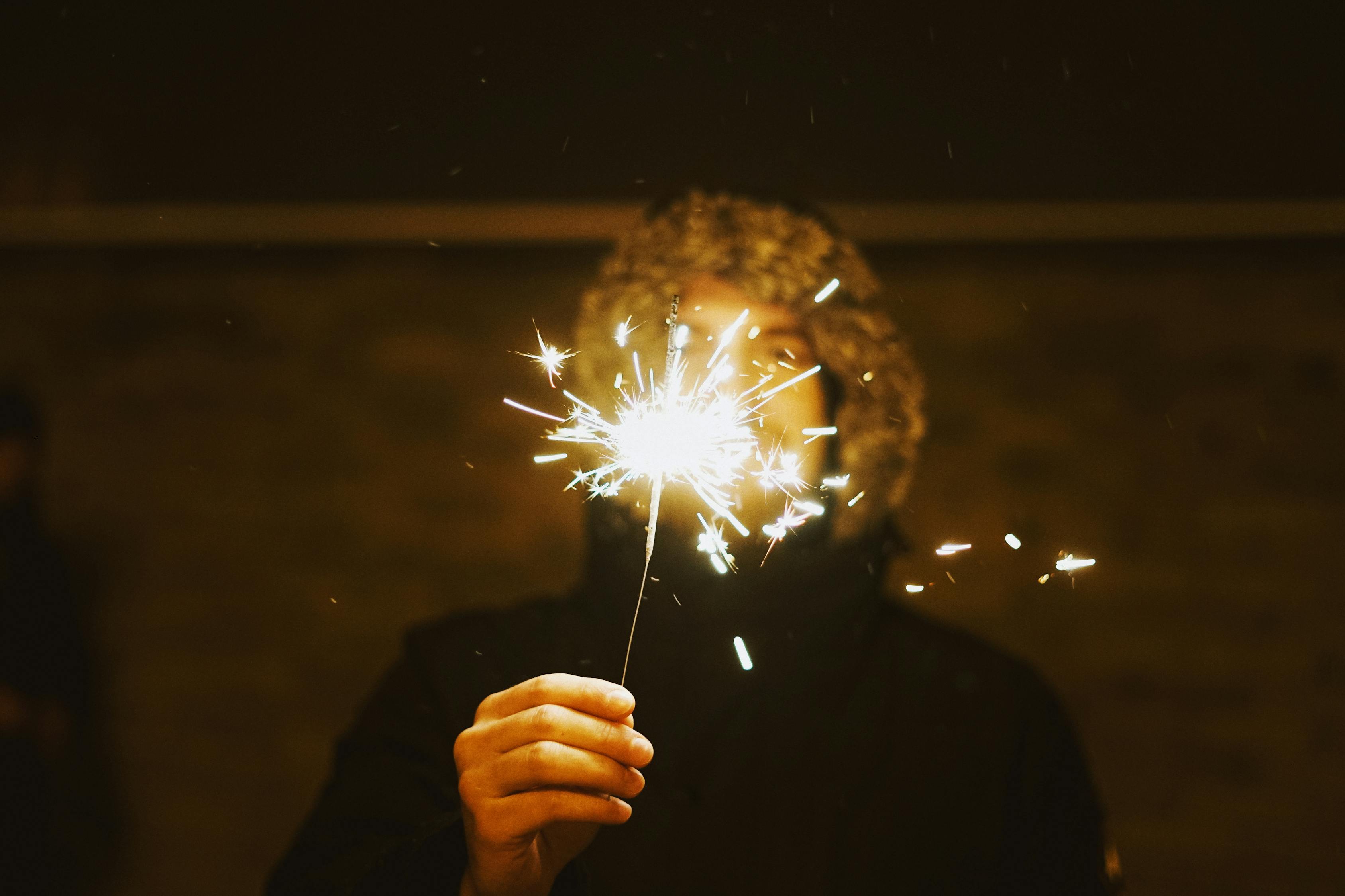 照亮平安夜的红苹果，创意祝福语与深情寓意