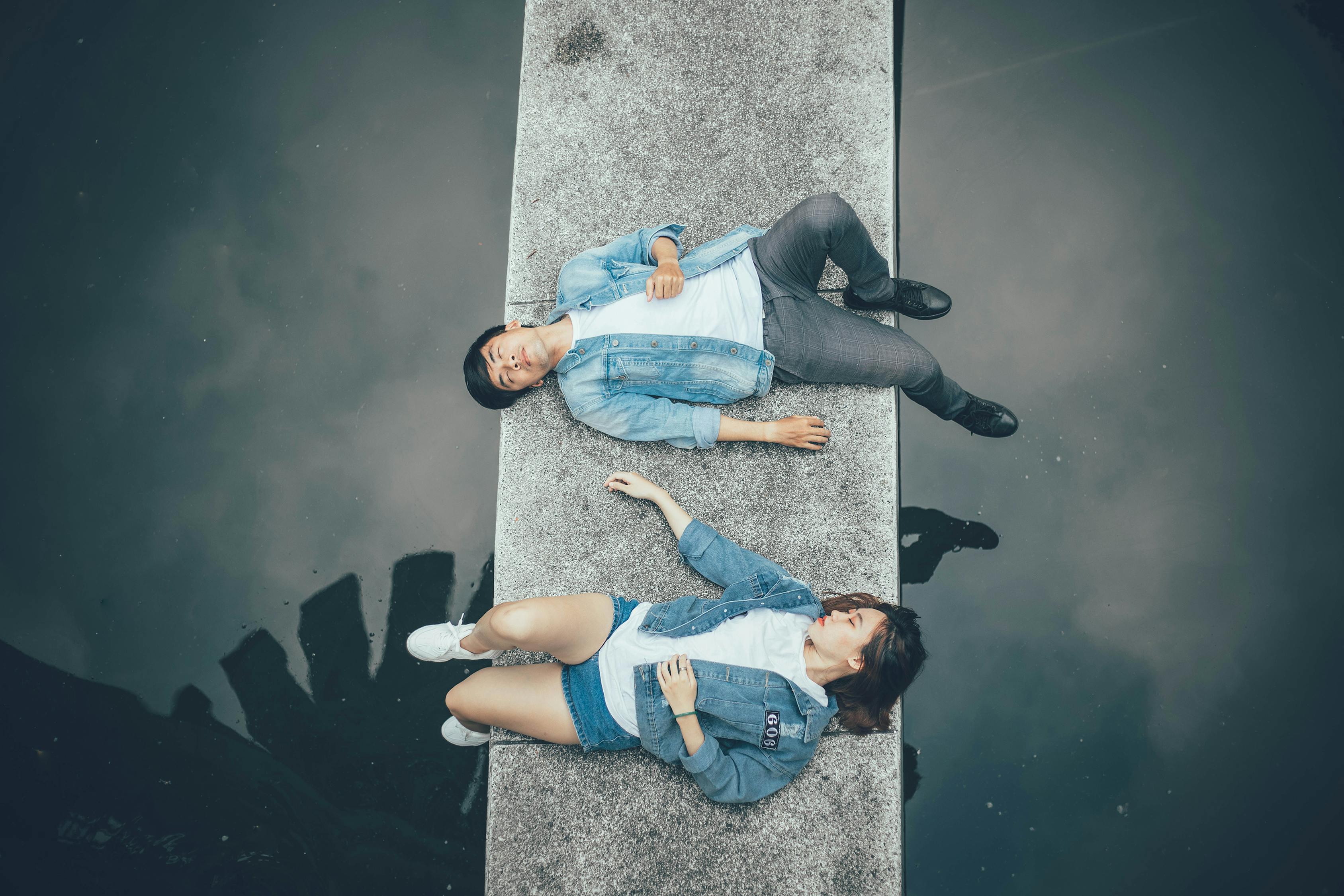 情侣爬西安冰晶顶失温遇难，一次警醒世人的悲剧