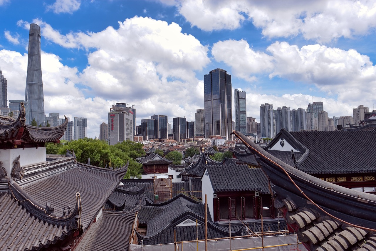 上海防疫新动态，政策解读与市民生活影响